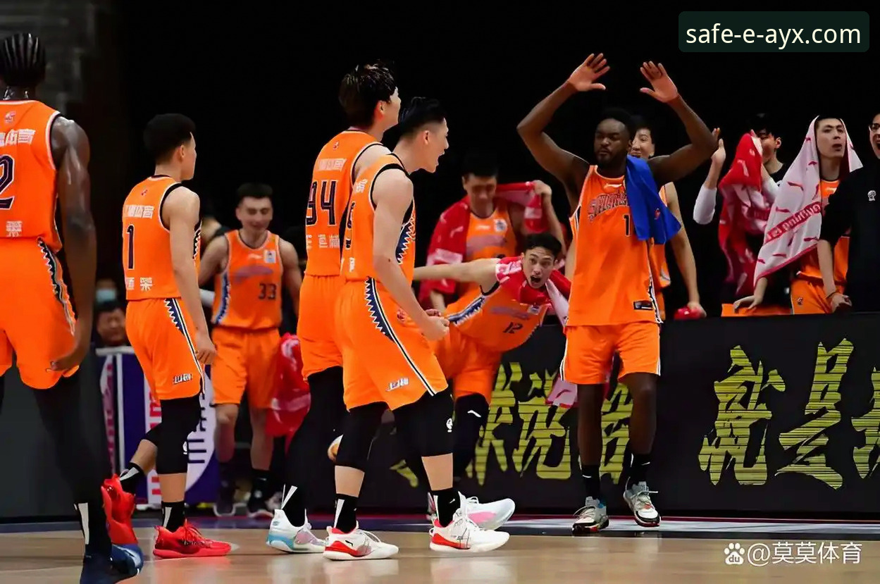 CBA季后赛强势对决vs逆转悬念：山西97-94横扫青岛，AYX服务带你复盘关键数据